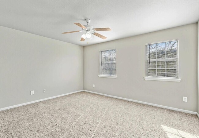 Building Photo - 9730 Clifton Park Dr
