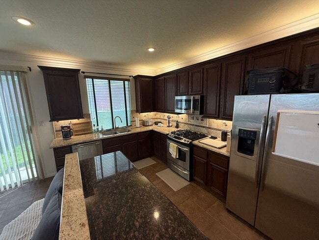 Building Photo - 3-Bedroom Single-Story Home with Smart Features & Remodeled Kitchen in Castaic!