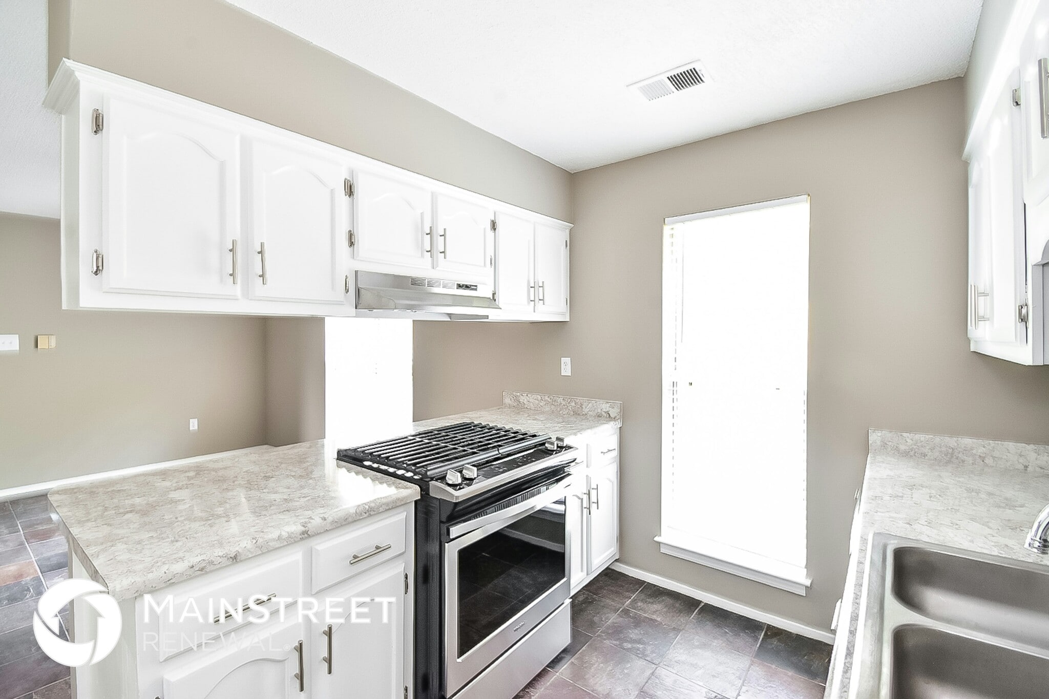 Building Photo - 6455 Walnut Grove Rd