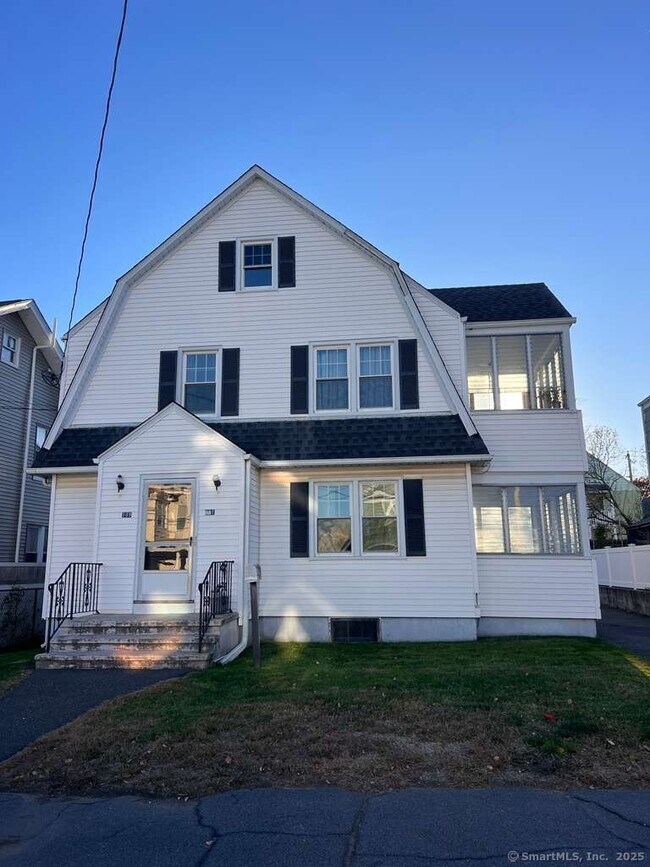 Building Photo - 109 Alfred St