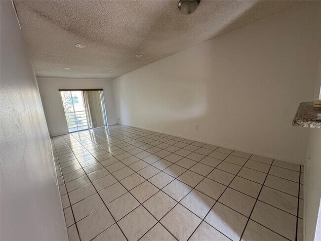 Building Photo - 4111 Stirling Rd