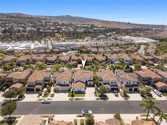 Building Photo - 55 Via Sonrisa