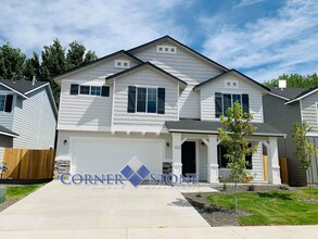 Building Photo - Spacious Home Canterbury Commons!