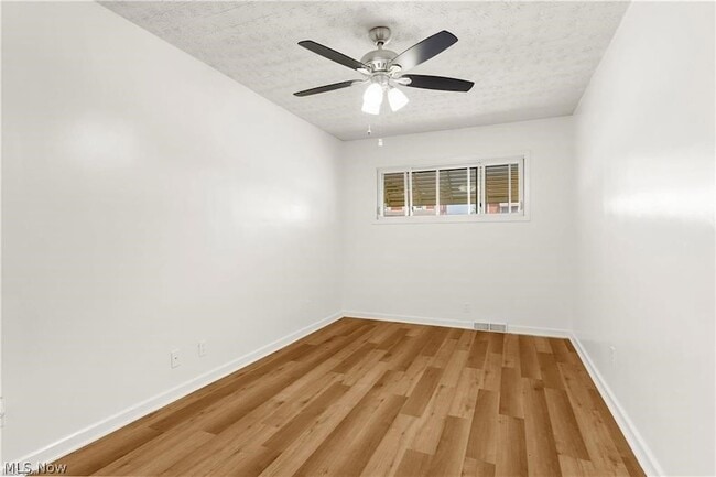 Building Photo - 52 Rhoda Ave