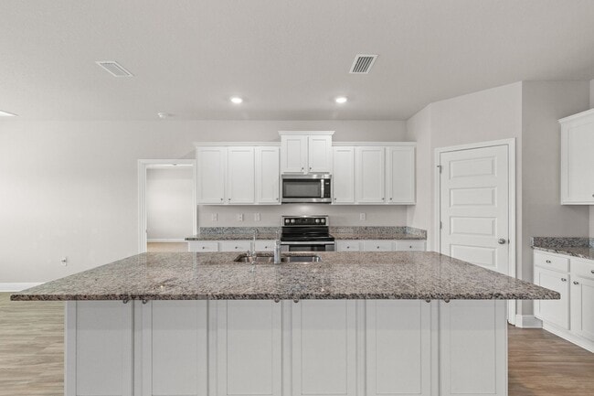 Building Photo - Panama City Titus Park 3-Car Garage House