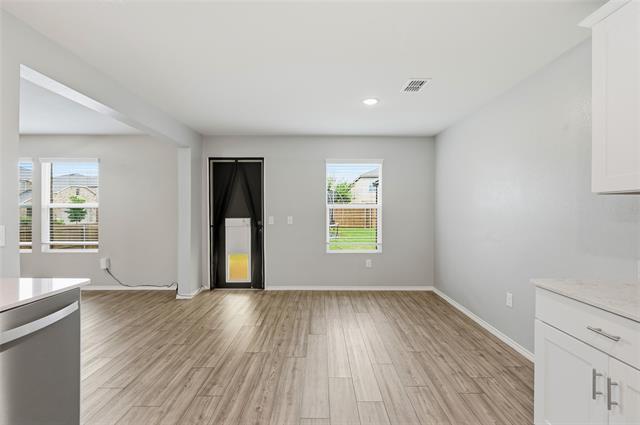 Building Photo - 412 Glenwick Ln