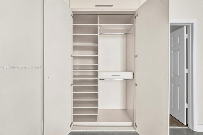 Building Photo - 2100 Van Buren St