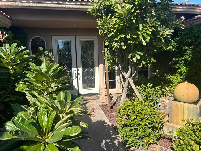 Building Photo - 49105 Casa Del Rio