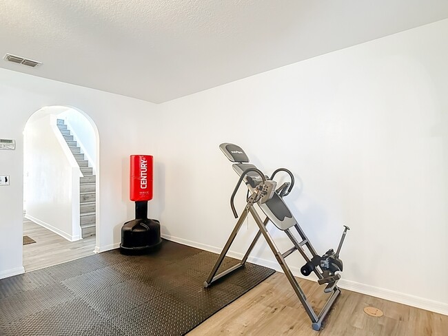 Building Photo - 9856 Ashburn Lake Dr