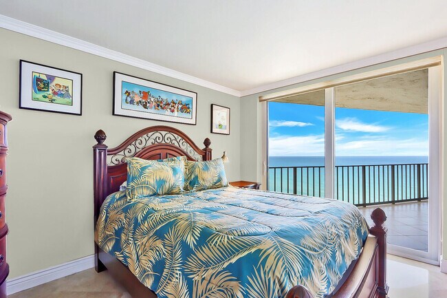 Building Photo - 5420 N Ocean Dr