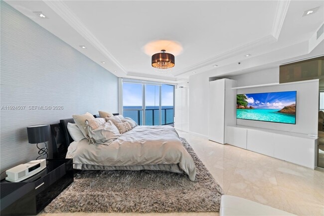 Building Photo - 3101 S Ocean Dr