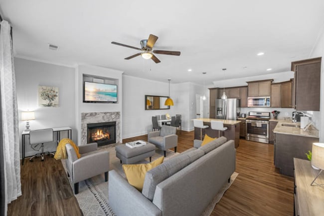 Building Photo - 3 Bed, 2.5 Bath - Lucky Penny - Furnished ...
