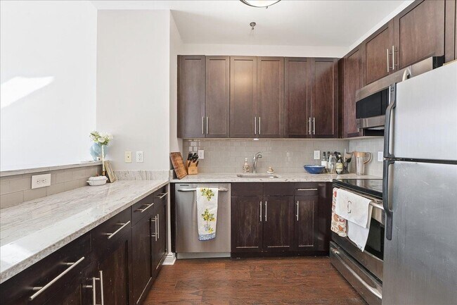 Building Photo - 1500 Hudson St