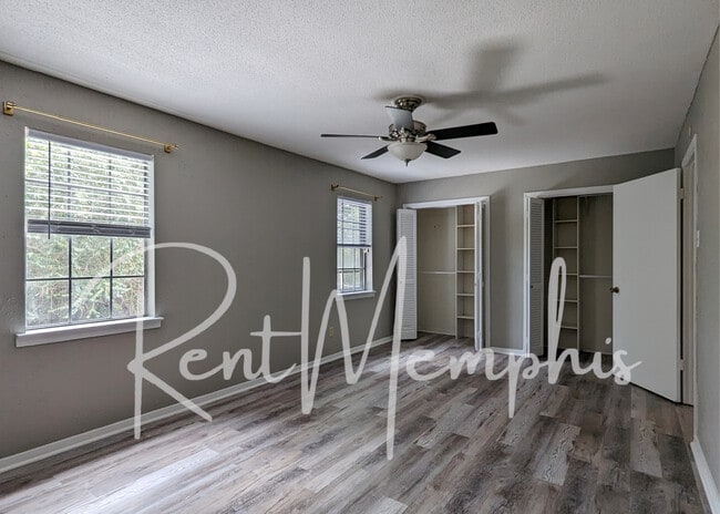 Building Photo - 5664 Hinton Pl