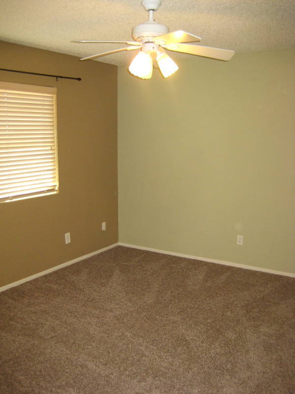 Building Photo - 10106 Cll Del Este
