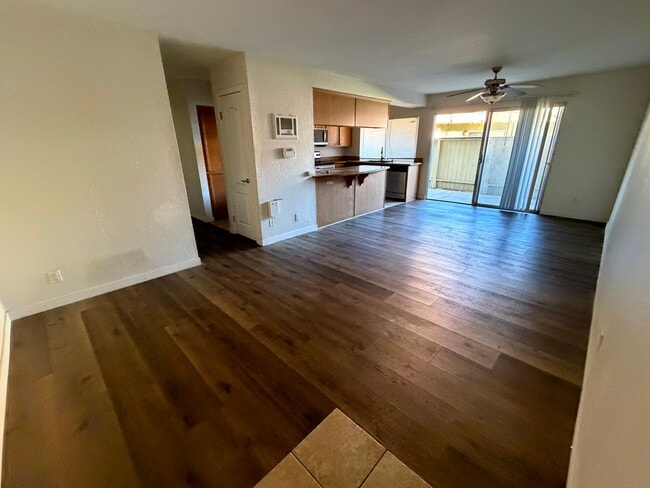 Building Photo - 615 Fredricks Ave