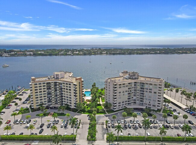 Building Photo - 2800 N Flagler Dr