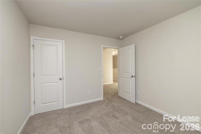 Building Photo - 1419 Amhurst St