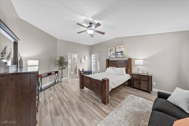 Building Photo - 5133 Future Dr