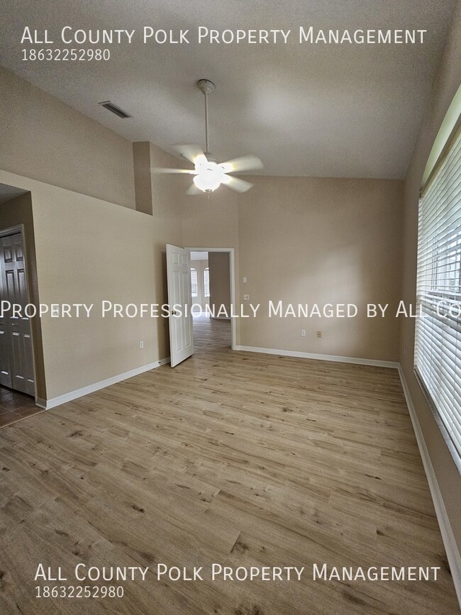 Building Photo - Show Stopper! 3/2 Grasslands Condo for Rent