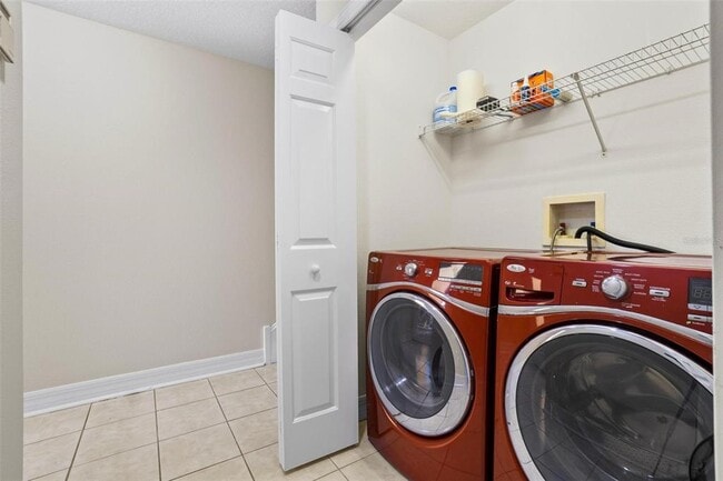 Building Photo - 3330 Las Campos Pl