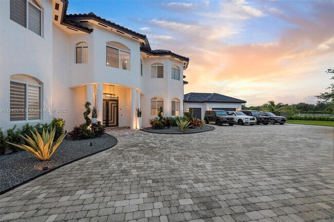 Building Photo - 5801 Melaleuca Rd