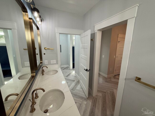 Building Photo - 1011 N K St