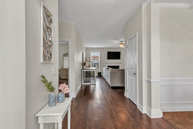 Building Photo - 301 Bear Run