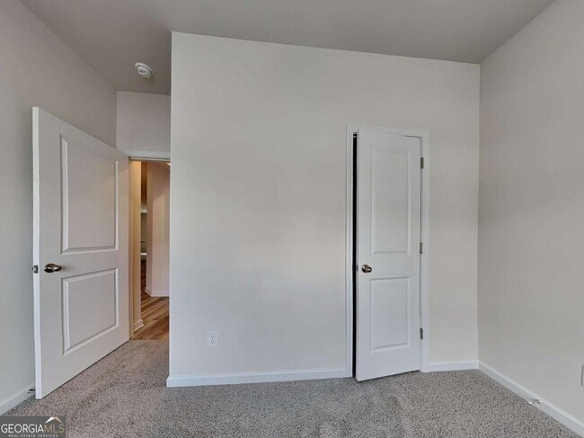 Building Photo - 447 Prescott Wy
