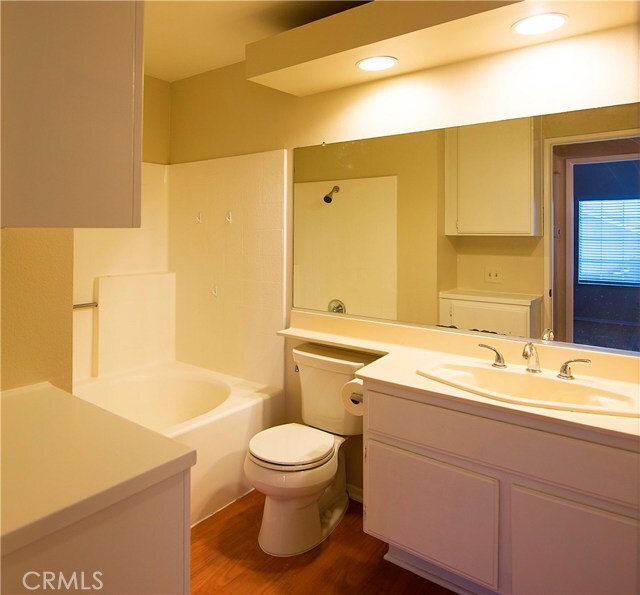 Building Photo - 106 Alicante Aisle