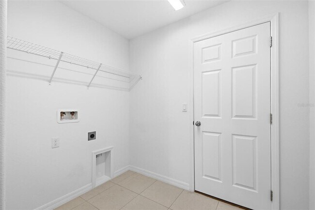 Building Photo - 18 Whetstone Ln