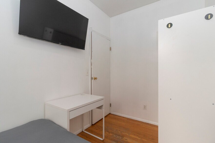 Building Photo - 340e E 93rd St