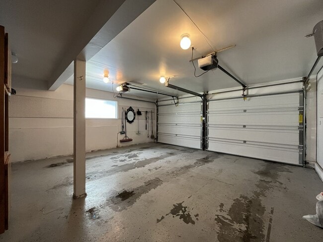 Building Photo - Comfortable Living in Bethany with Two Separate Units, With Expansive 0.45-Acre Lot & Versatile D...