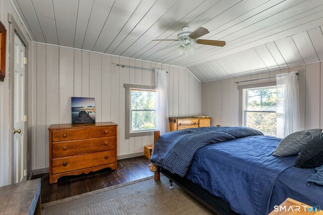 Building Photo - 28 Fox Run