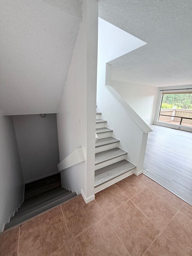 Building Photo - Charming 3-Bed Condo in Quail Run | Pool, ...