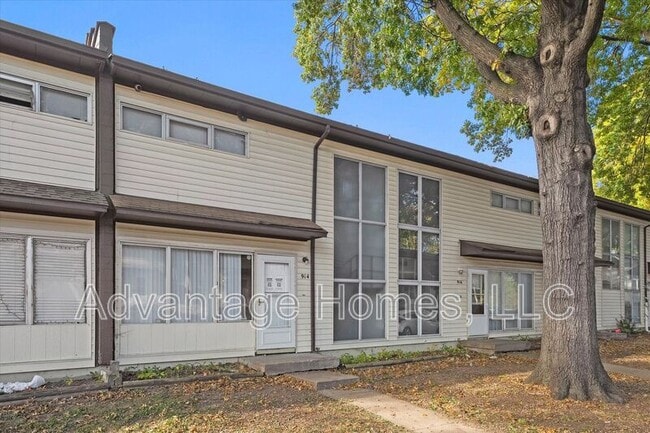 Building Photo - 914 N 70th St