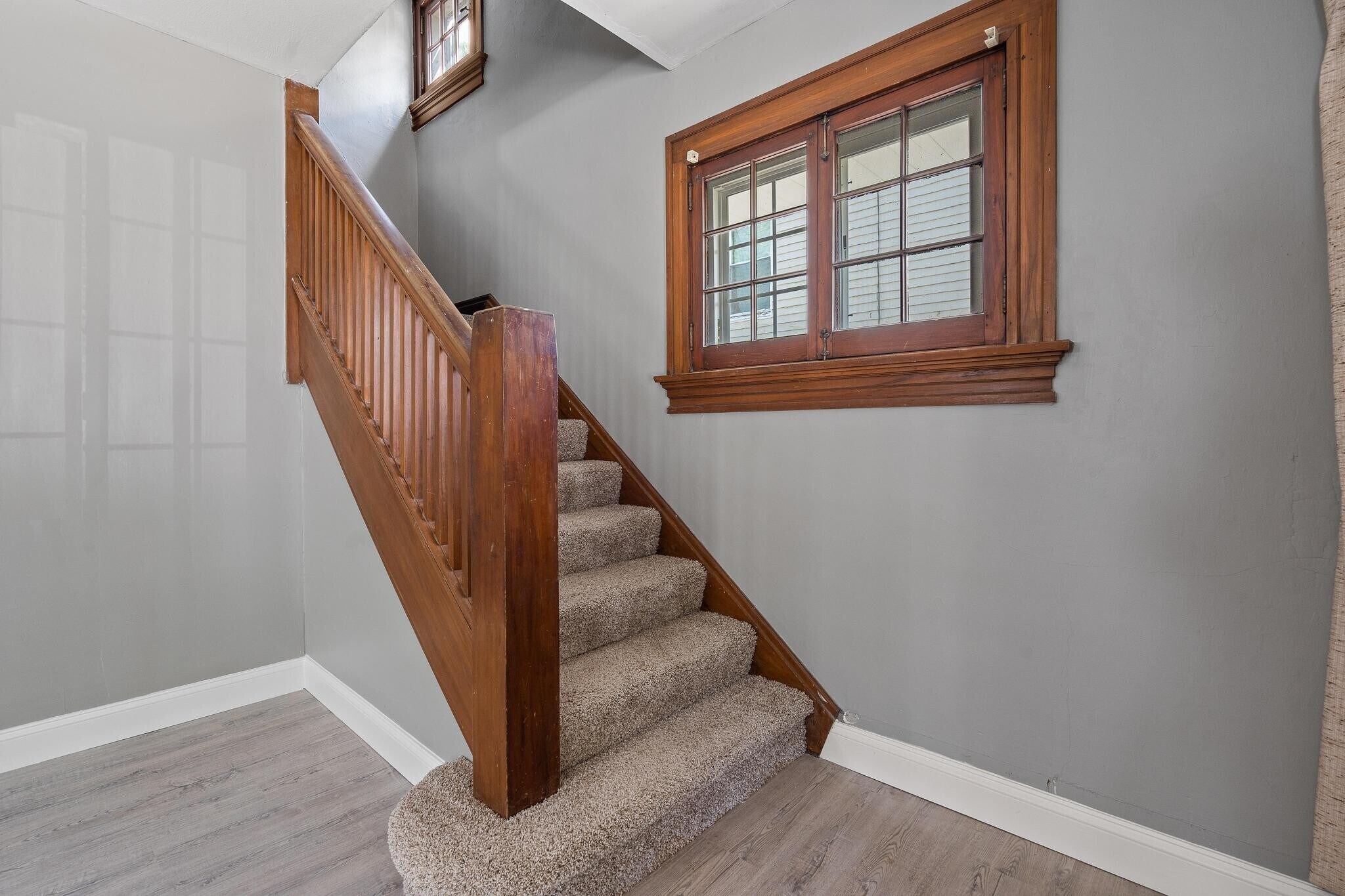 Building Photo - 135 W Hudson Ave