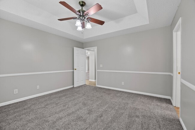 Building Photo - 115 Nandina Wy
