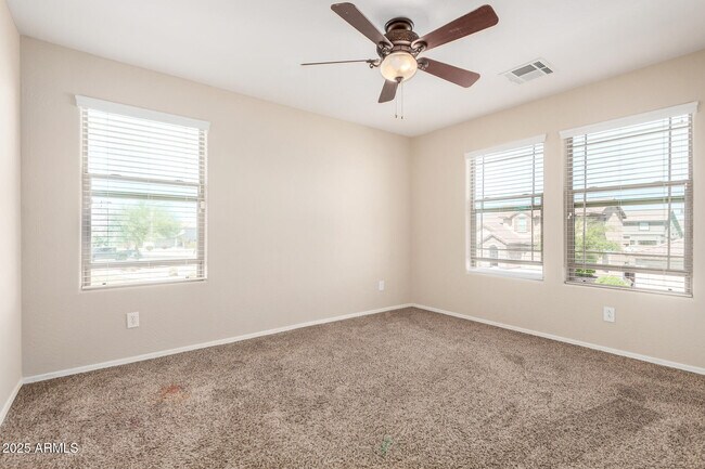 Building Photo - 22181 W Devin Dr
