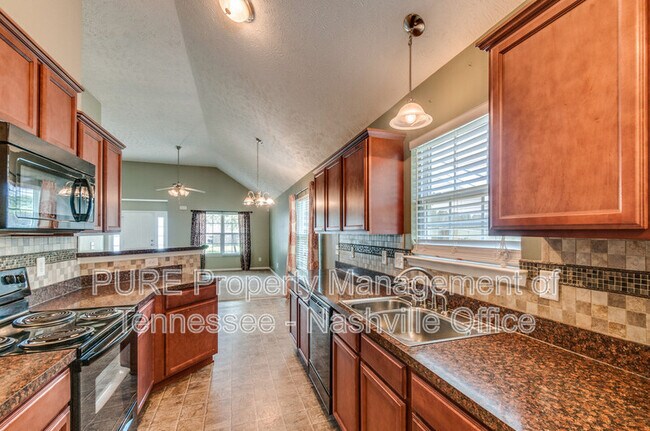 Building Photo - 5116 Preserve Blvd