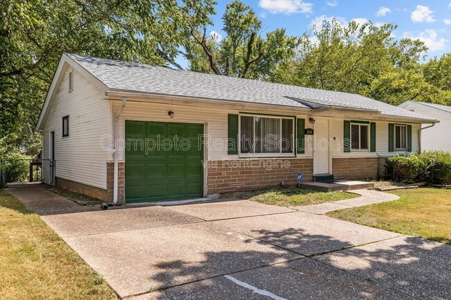 Building Photo - 10116 Crown Point Dr