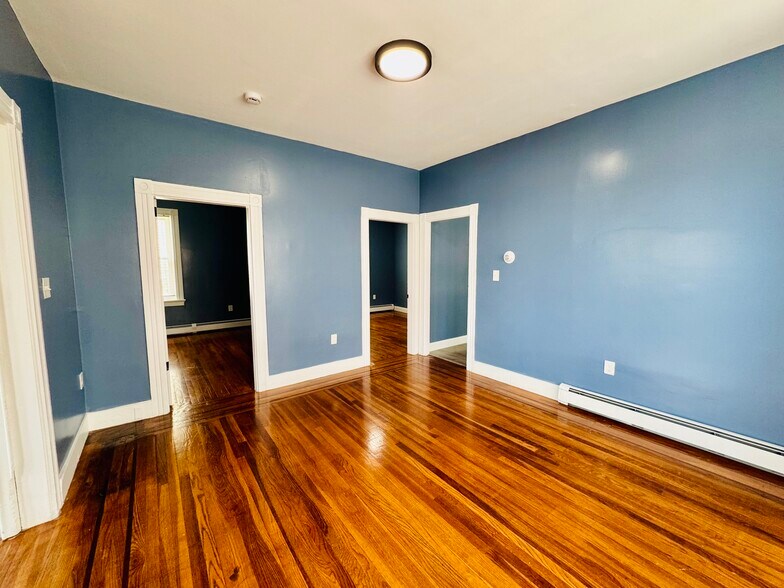 Building Photo - 61 Cypress St
