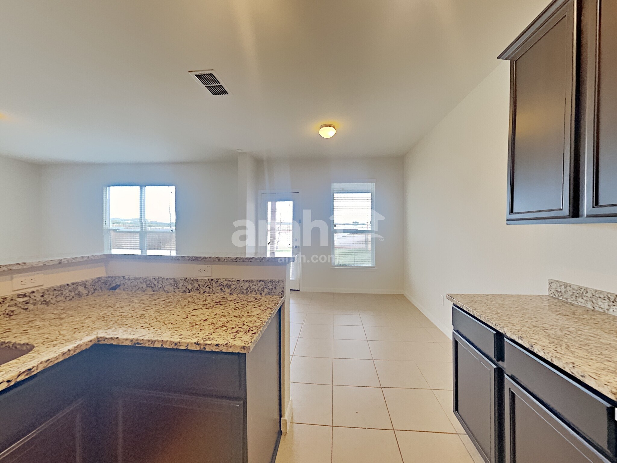 Building Photo - 12882 Cedarcreek Trail