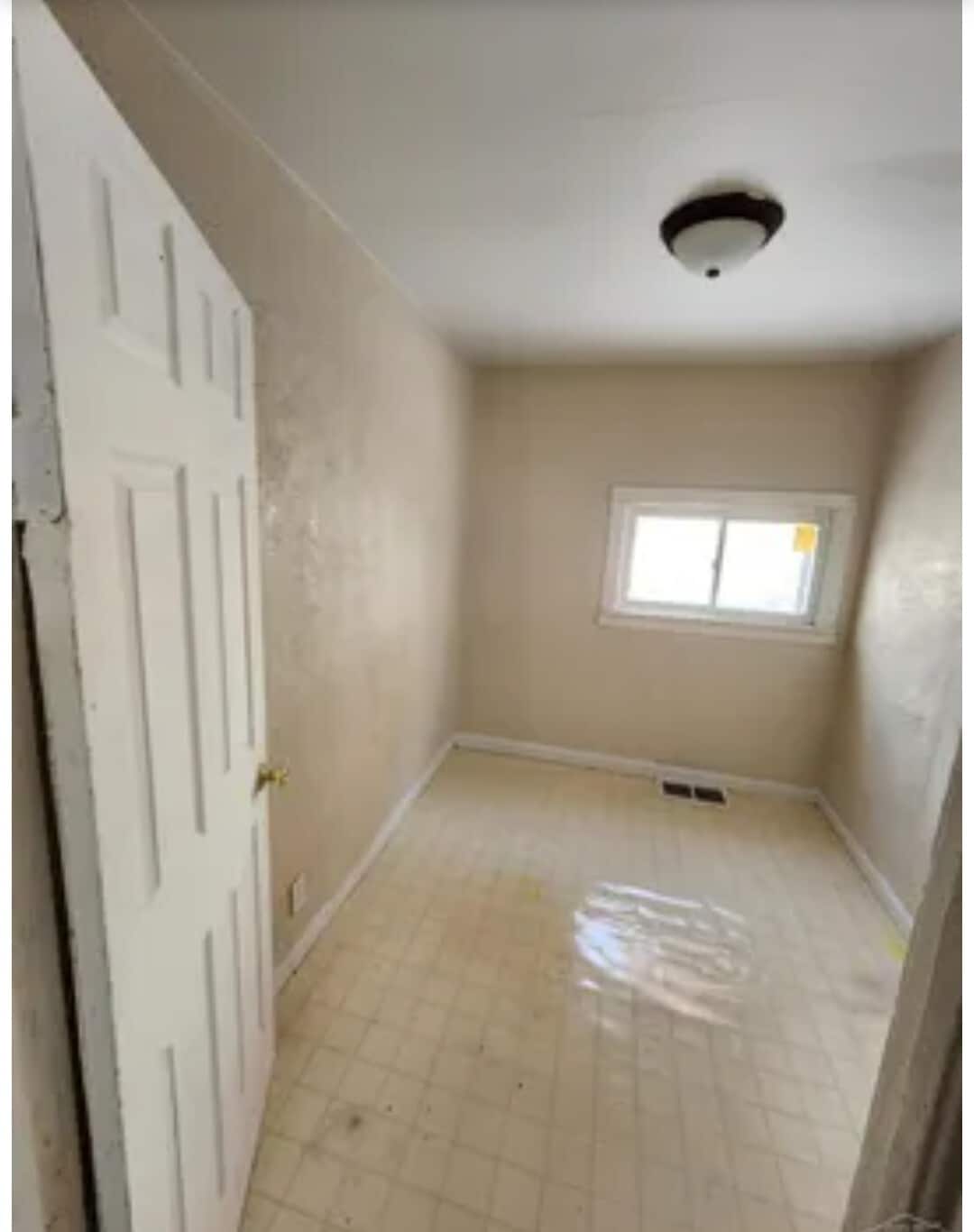 Building Photo - 441 S 11th St