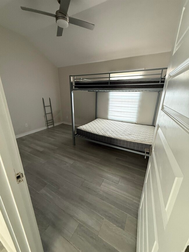 Building Photo - 6708 El Jinete Dr