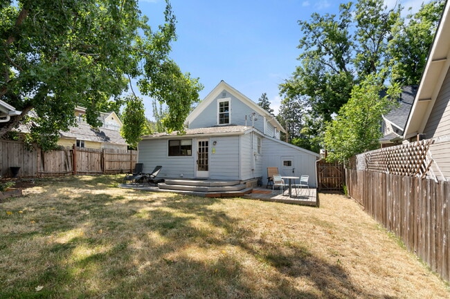 Building Photo - 176 Skidmore St.