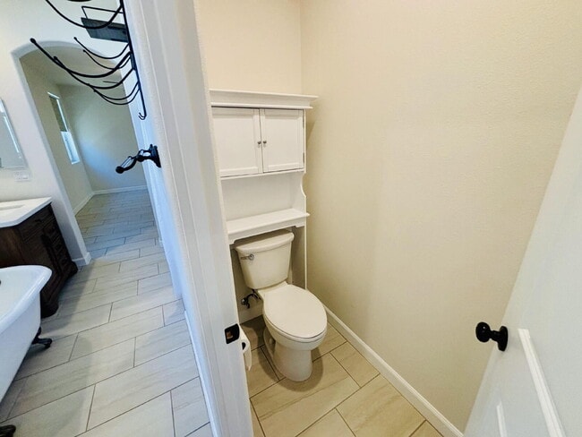 Building Photo - Gorgeous 3 bd, 4 ba Townhome in 55+ Community