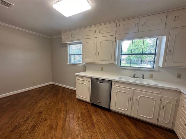 Building Photo - 6383 Greenway Rd