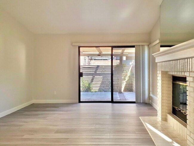 Building Photo - 25685 Fishermans Dr