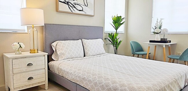 Building Photo - 301 86th St